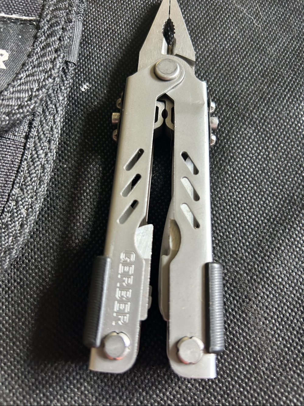 Gerber Stain/Steel MP400 Compact Sport Multi-Tool(Mint&Discontinued) - Picture 2 of 14